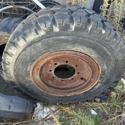 Bobcat Wheel N Tire Set