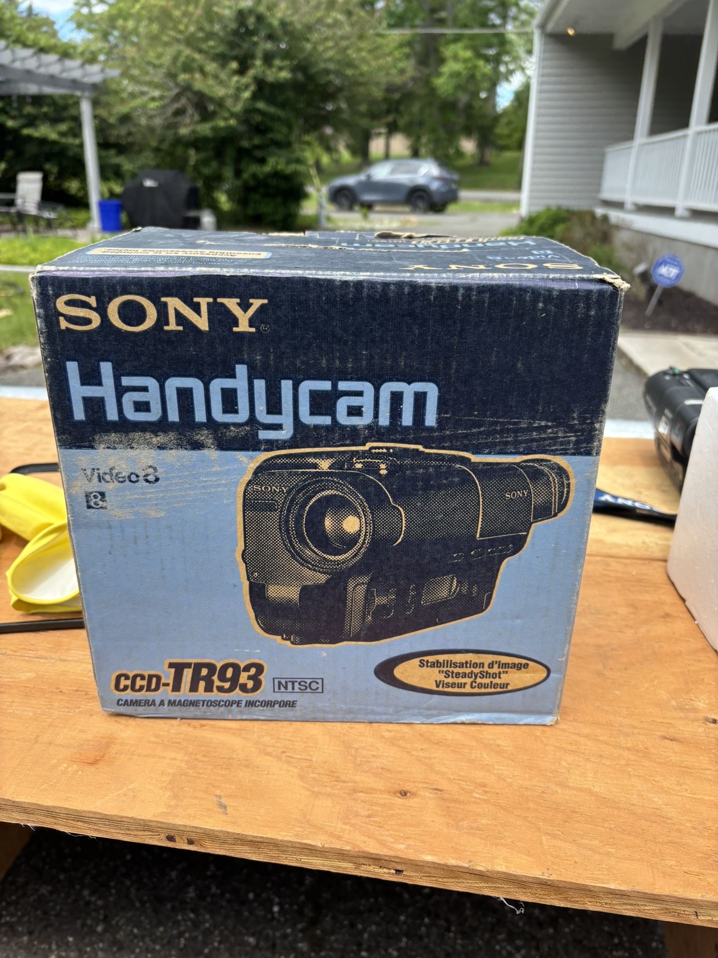 Sony CCD-TR93 Handycam Camcorder - Like New in Original Box (Never Used)