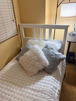Ikea Hemnes Twin Bed Frame and Serta Mattress