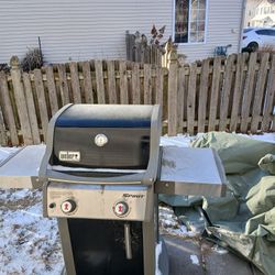 Weber Spirit E-210