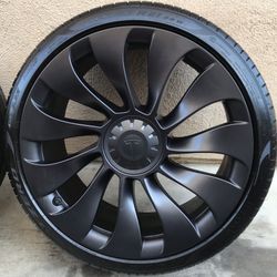 Tesla Model Y 21 inch Uberturbine Wheels