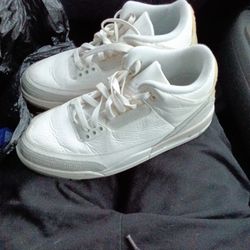 Jordan 3 White N Grey 