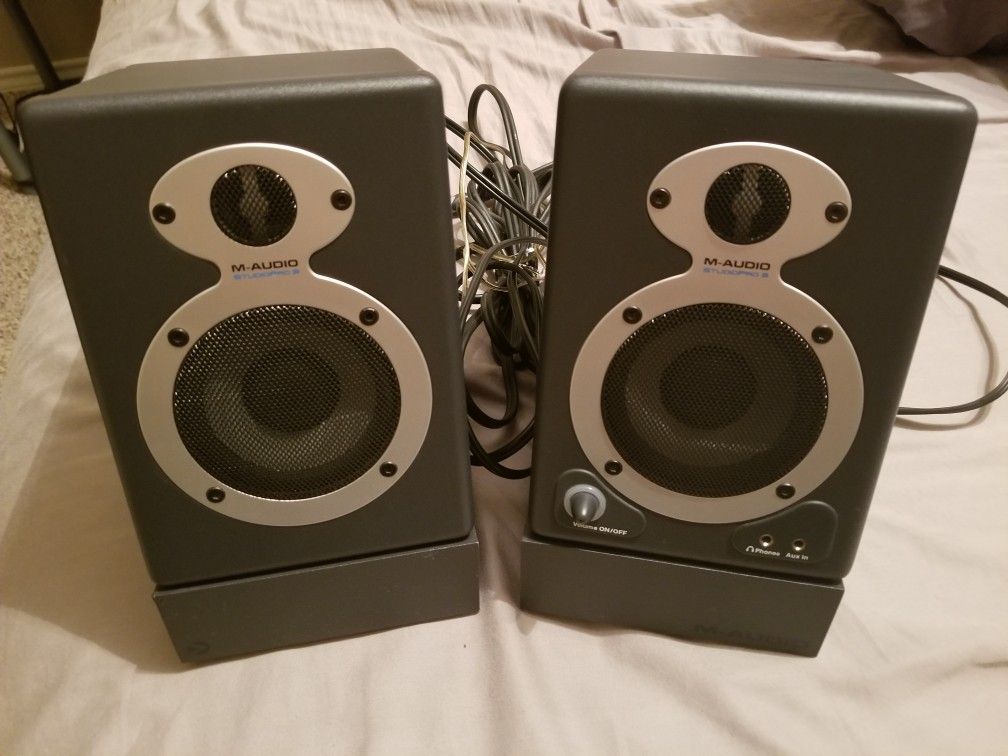 M-audio studio pro speakers