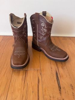 Girls cowboy boots