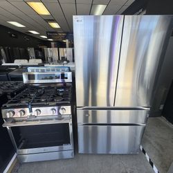 LG 2 Pc Kitchen Bundle - Refrigerator + Gas Range 