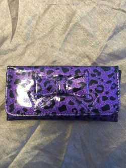 Small leopard print wallet
