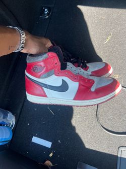 Air Jordan 1 Retro High OG Sneakers(NEED GONE TODAY ‼️)