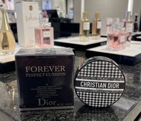 Dior Cushion Foundation New Sealed Makeup Maquillaje Regalos Mujer MSRP $90