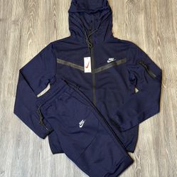 Nike Tech Suit Size M