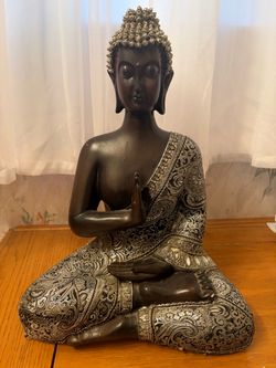 Large Decorative Buddha Statue – $50