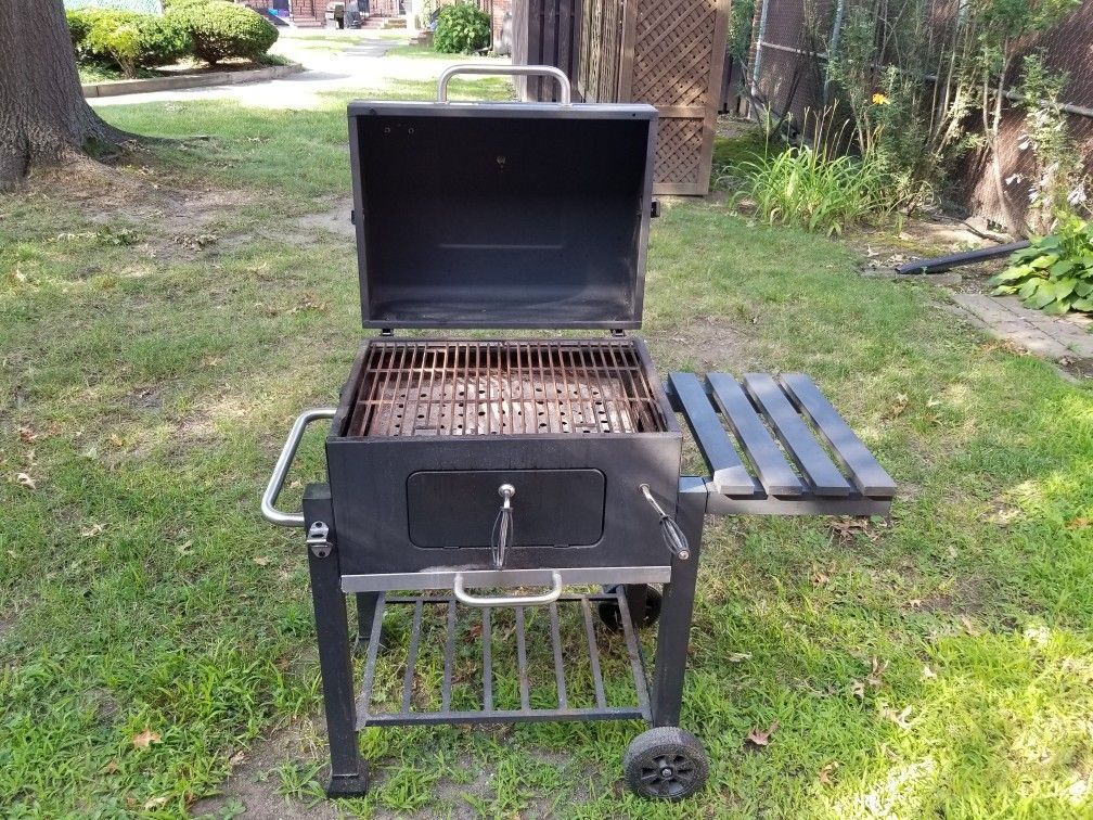 Kingsford 24" charcoal bbq