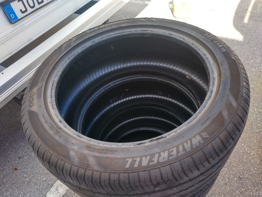 Tires 245-45-18