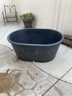 110 Gallon Stock Tank