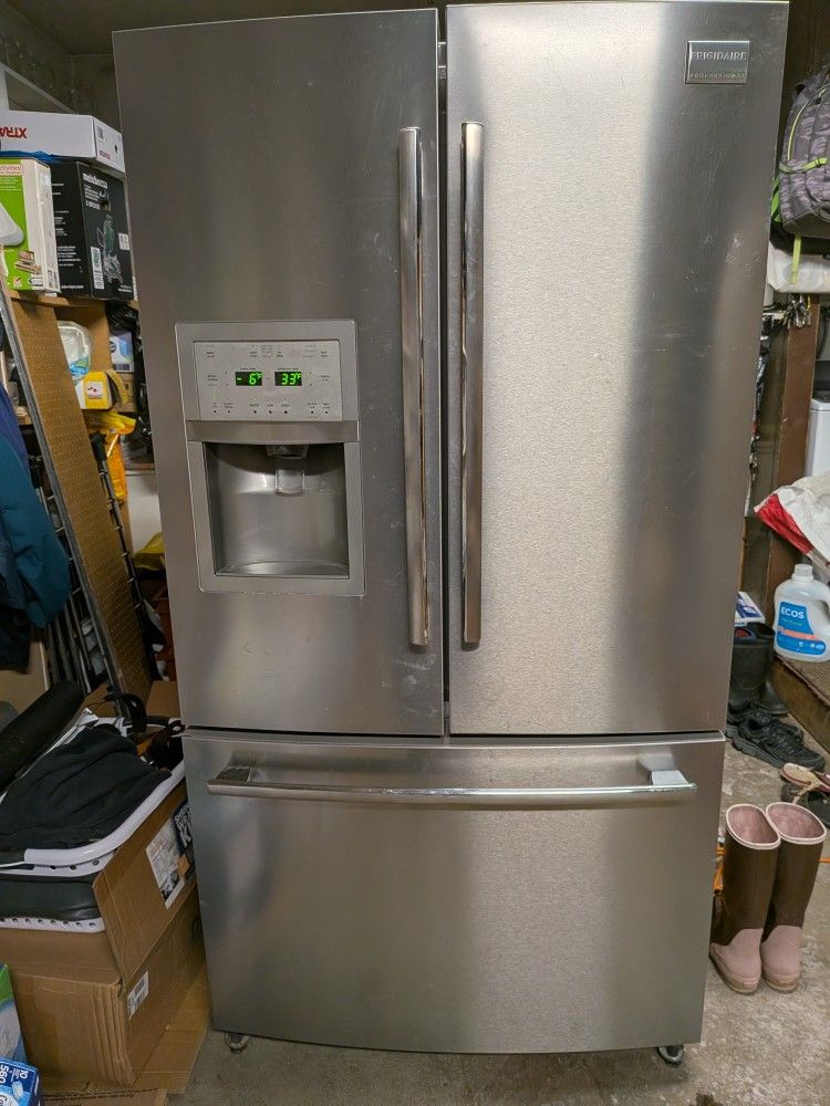 Frigidaire French door refrigerator