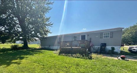 2004 Single Wide Manufactured Home for Sale