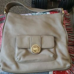 Michael Kors Leather Purse Authentic $60 Pickup In Oakdale 
