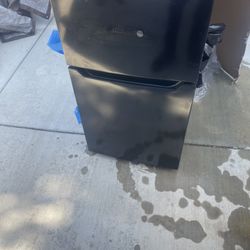 Small Refrigerator