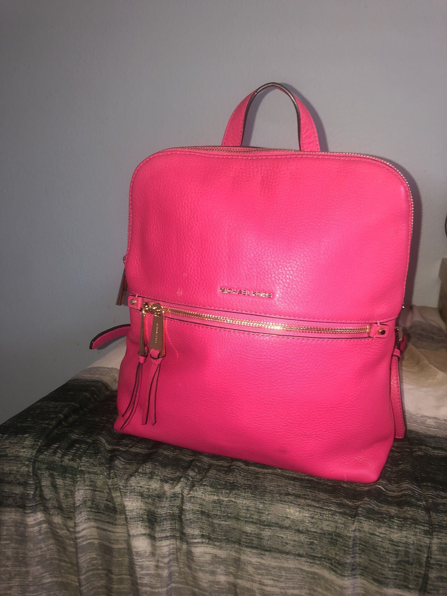 Rhea Zip Medium Slim Leather Backpack