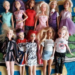 Barbie Dolls Lot E, x11 