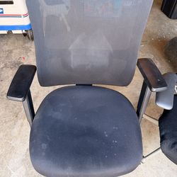 Free used office chairs