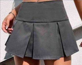 Women's New skirt With Shorts size large
