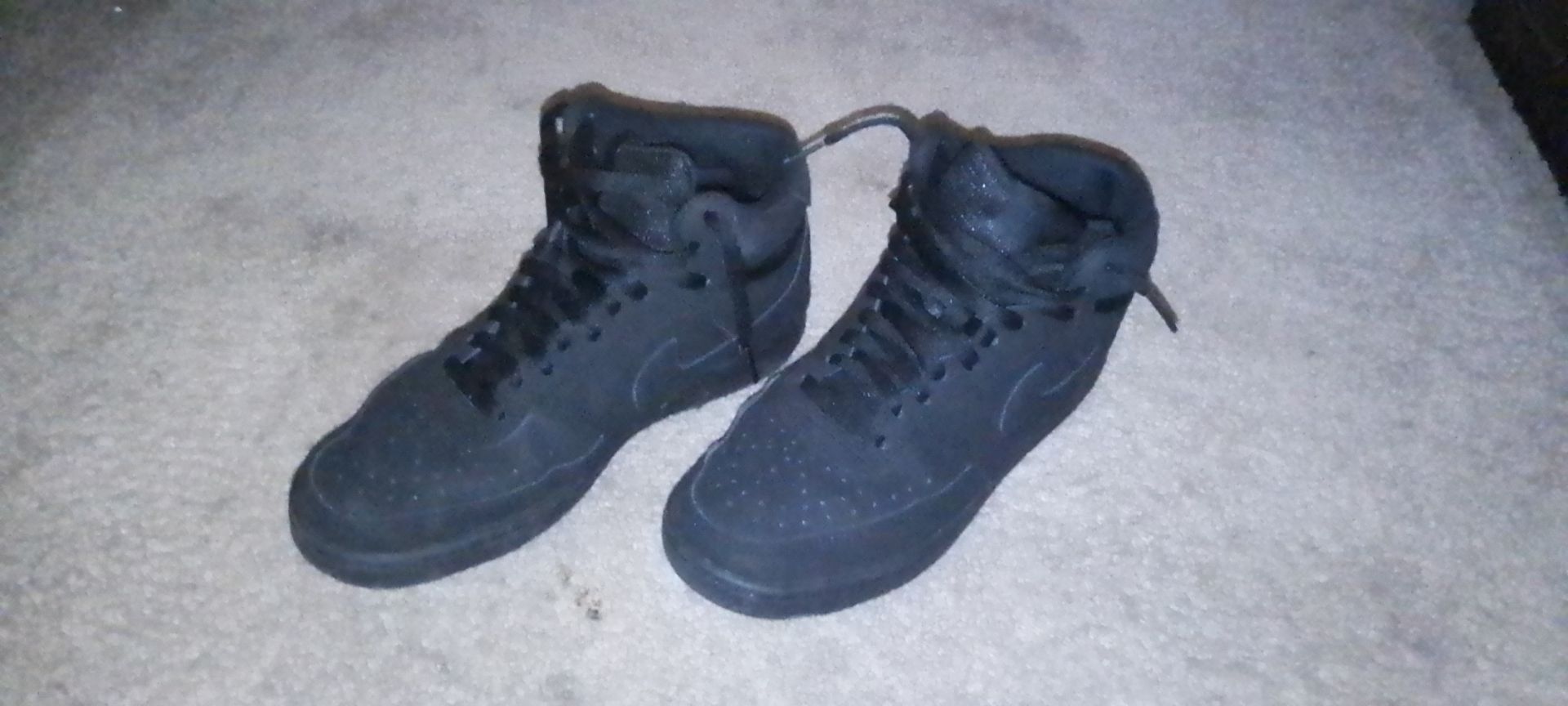 Nike Air Force 1 Mid Triple Black Men’s Size 7
