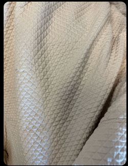 King Size Diver Cover And Bed Skirt.