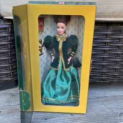 Yuletide Romance 1996 Mattel Barbie Hallmark Special Edition Doll #15621 Original Box 