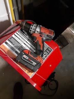 Milwaukee M18 Drill/Driver With M18 XC 5.0 battery