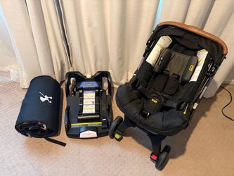 Doona Stroller/ Car seat with travel bag