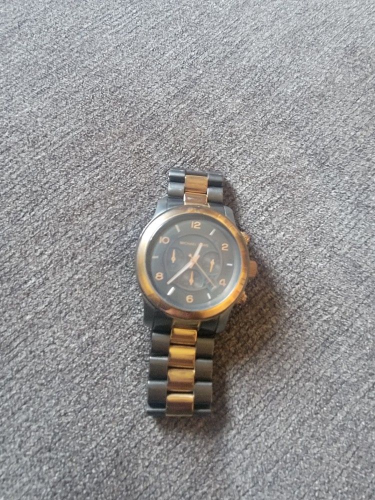 Watch ( Michael Kors )