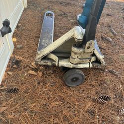 Pallet Jack 