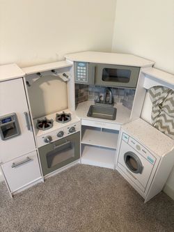 Play kitchen