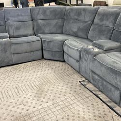 New Recliner Sectional Couch! Free Delivery 🚚! Free Assembly!
