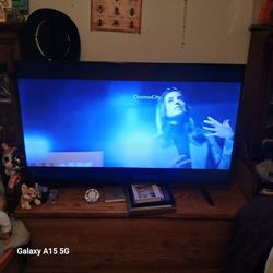 AMAZON 50" FIRE TV GREAT CONDITION 4K