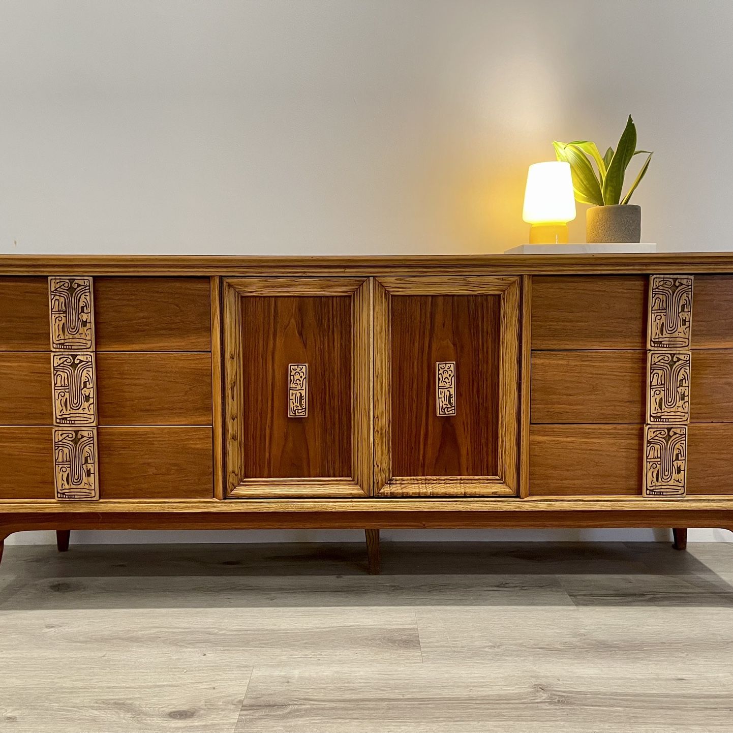 mid century modern dresser los angeles PJ Pile Up | Mid-century Triple Dresser by Dixie Furniture Co. Casa Victoria