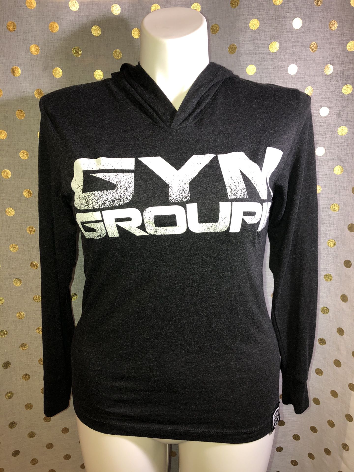Gym Groupe size small hoodie black and white long sleeve shirt