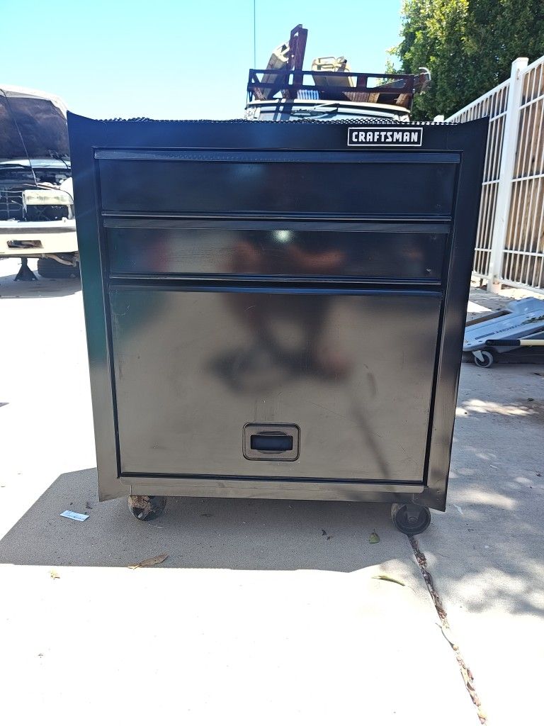 Craftsman Tool Box 30"X 26.5"X14"