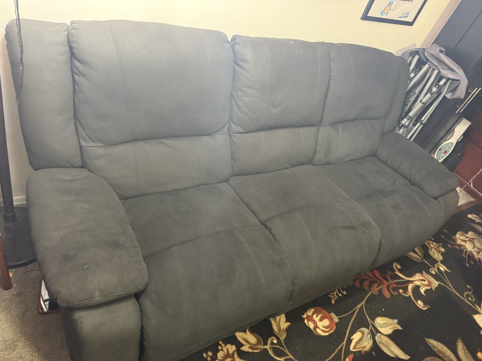 Sofa With Recliners And Center Console