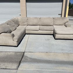 *Free Delivery* Ashley Furniture Sectional Couch Sofa