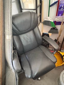 Executive LazyBoy Chair