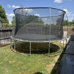 Trampoline 