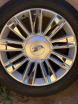 GM Tire with rims 275/50 R22