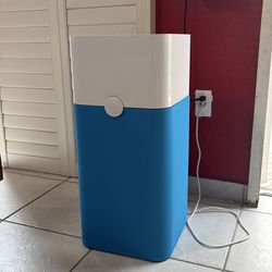 Blueair Blue Pure 121 Air Purifier 3 Stage with Two Washable Pre-Filters, Particle, Carbon Filter, Captures Allergens, Viruses, Odors, Smoke, Mold, Du