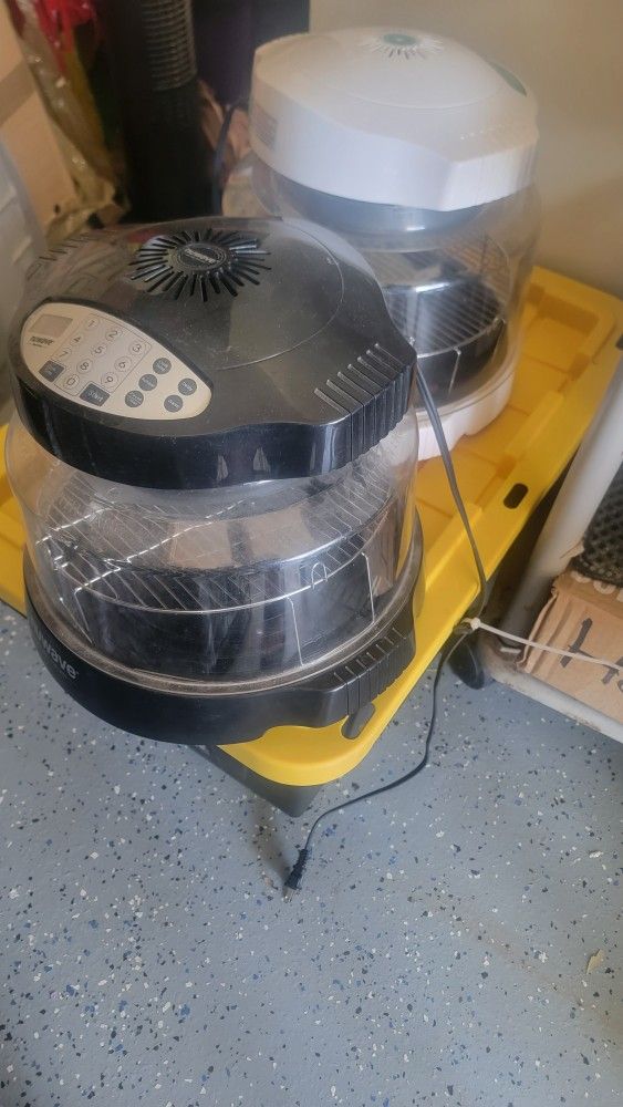 Air Fryer, Selling $60 For Both Cost $300 Each. Together. Never Used