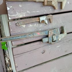 Pipe Wrenches 