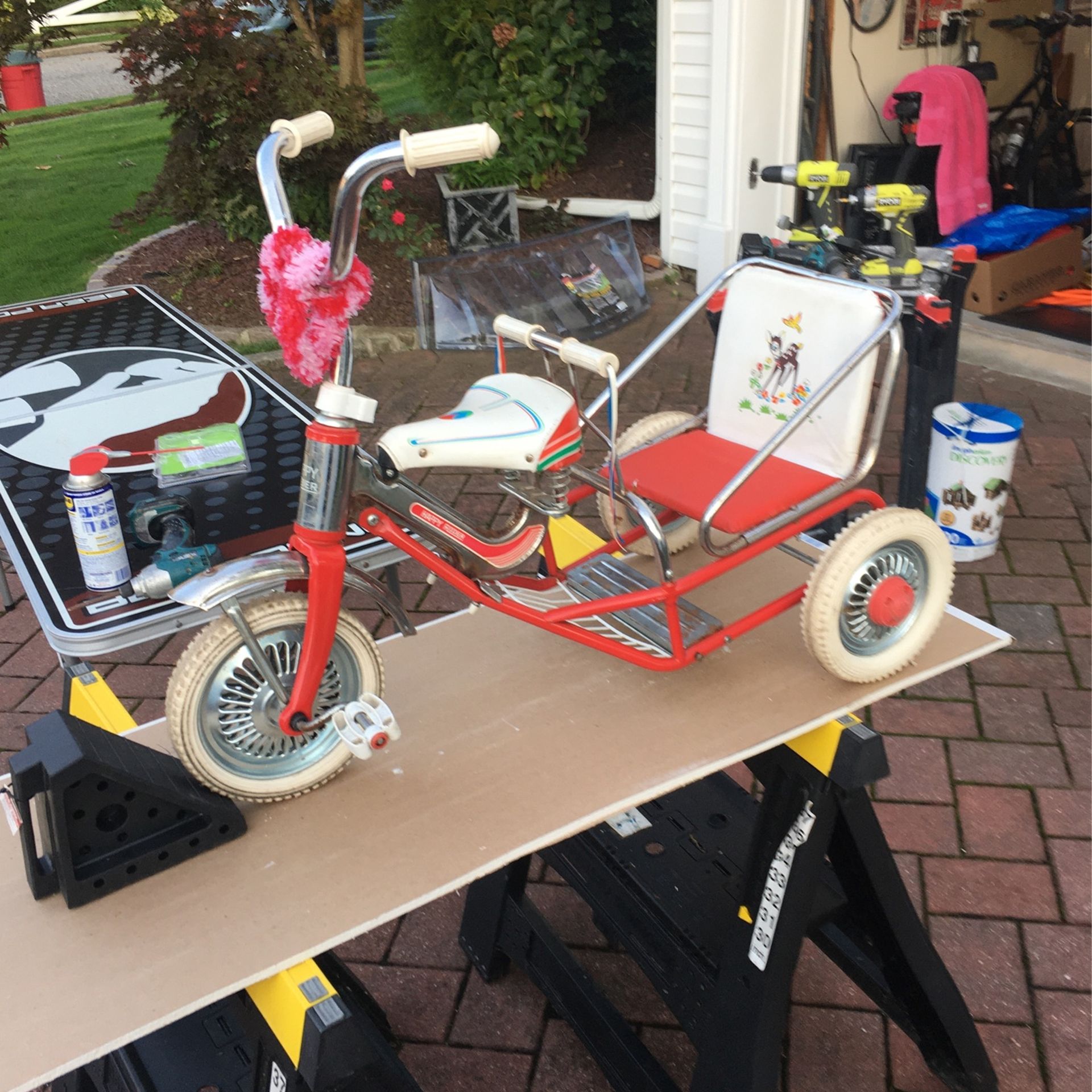 Kids Photo Op! Murray Vintage HAPPY RIDER Tandem TRICYCLE BUILT For 2 !! Vintage Collectors Item! GREAT PROP FOR PHOTO OP 2 Kids!