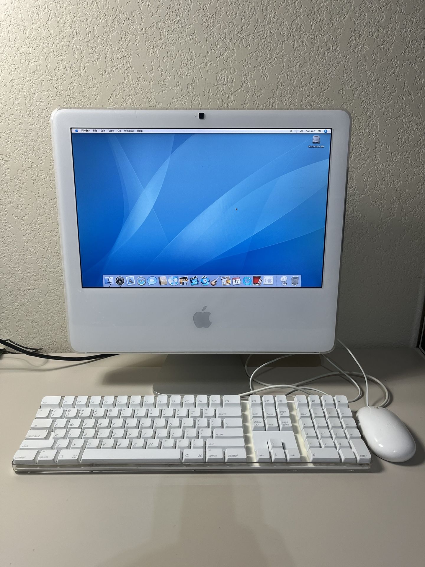 Apple iMac g5 computer