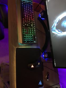 Gaming set up Alienware Aurora R6 GTX 1070 with Oculus rift for