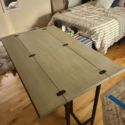 Convertable Table. Use As A Console Table, Sofa Table,  Or Dining Room Table